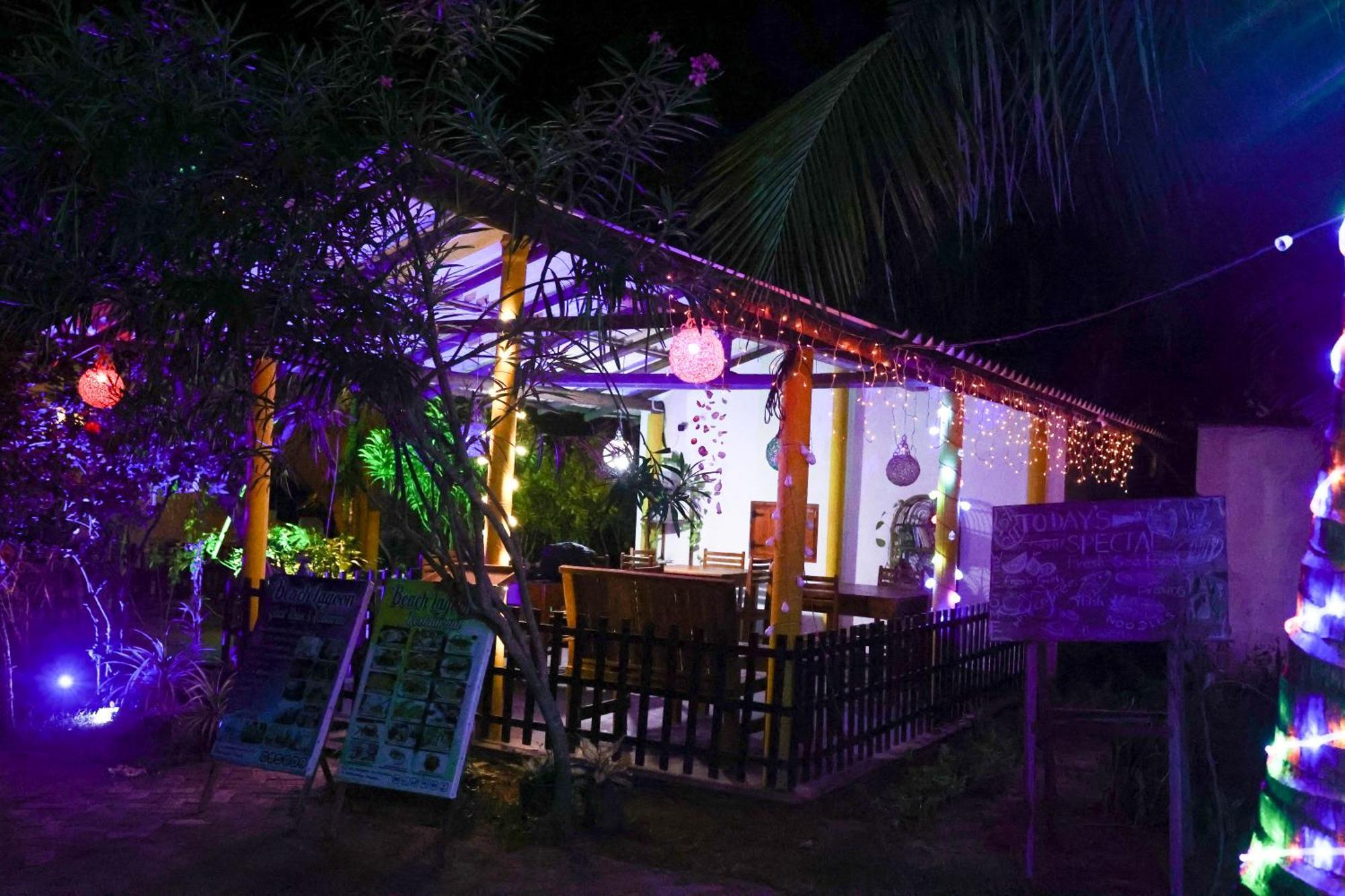 Beach Lagoon Guesthouse Tangalle Extérieur photo